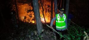 Polres Magetan Tingkatkan Mitigasi Karhutla di Musim Kemarau, Larang Warga Membakar Lahan